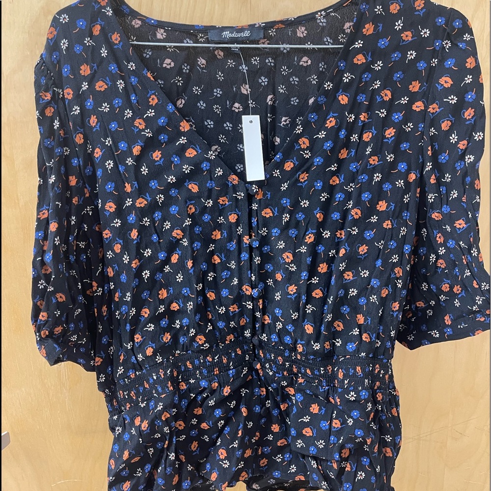 Floral flow top